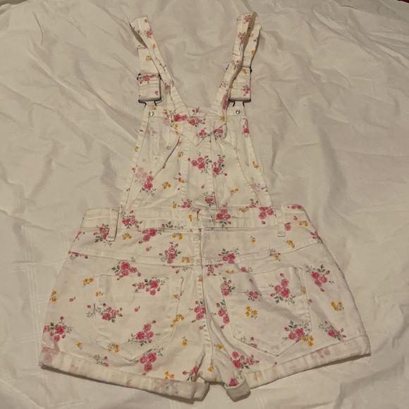 short - Picture 7 of 10